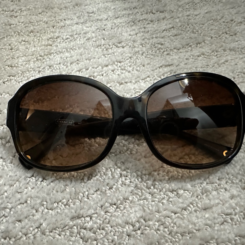 Coach sunglasses with case. Excellent condition